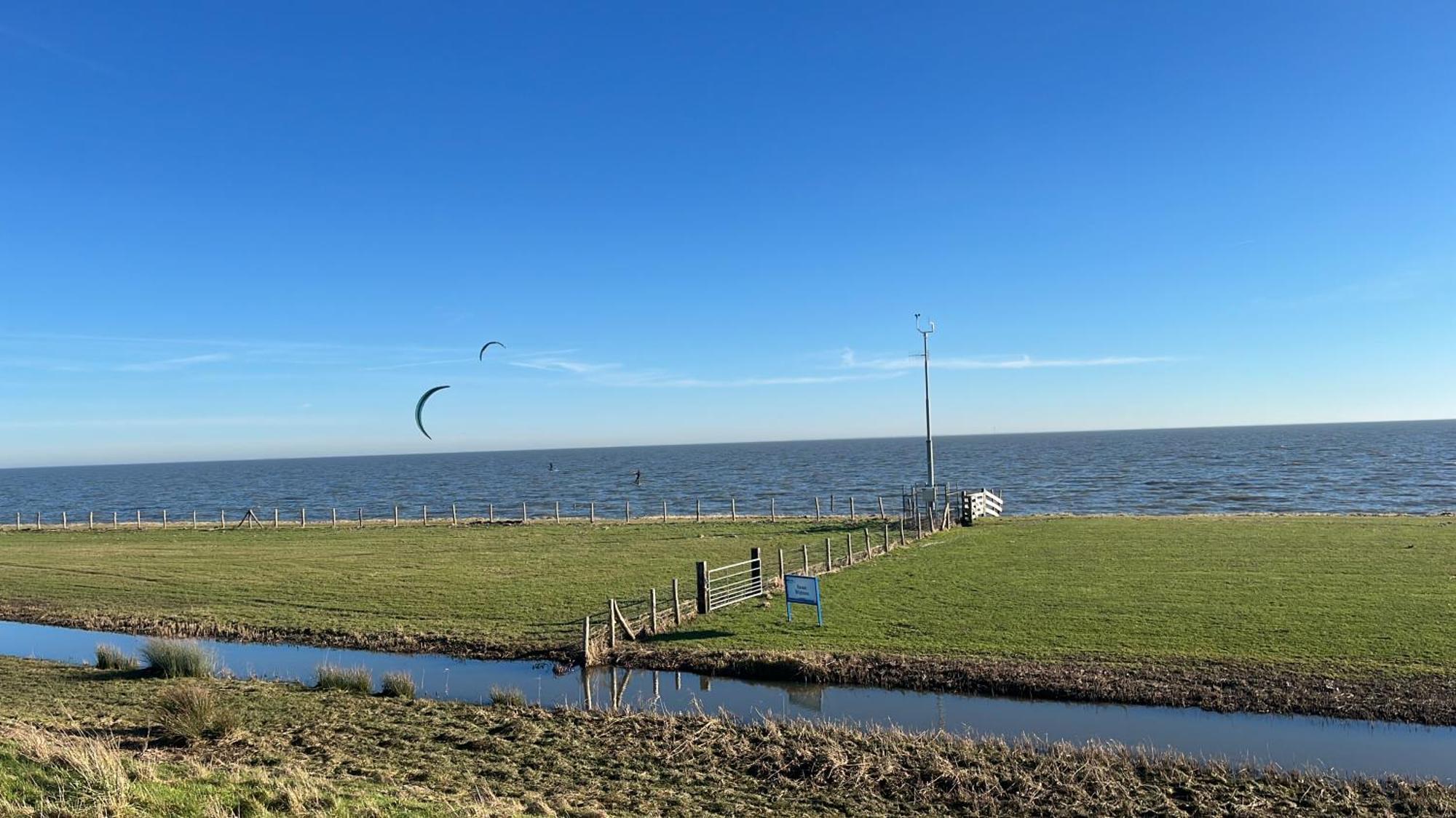 Vakantiehuis Het Uilennest Wijdenes Bagian luar foto