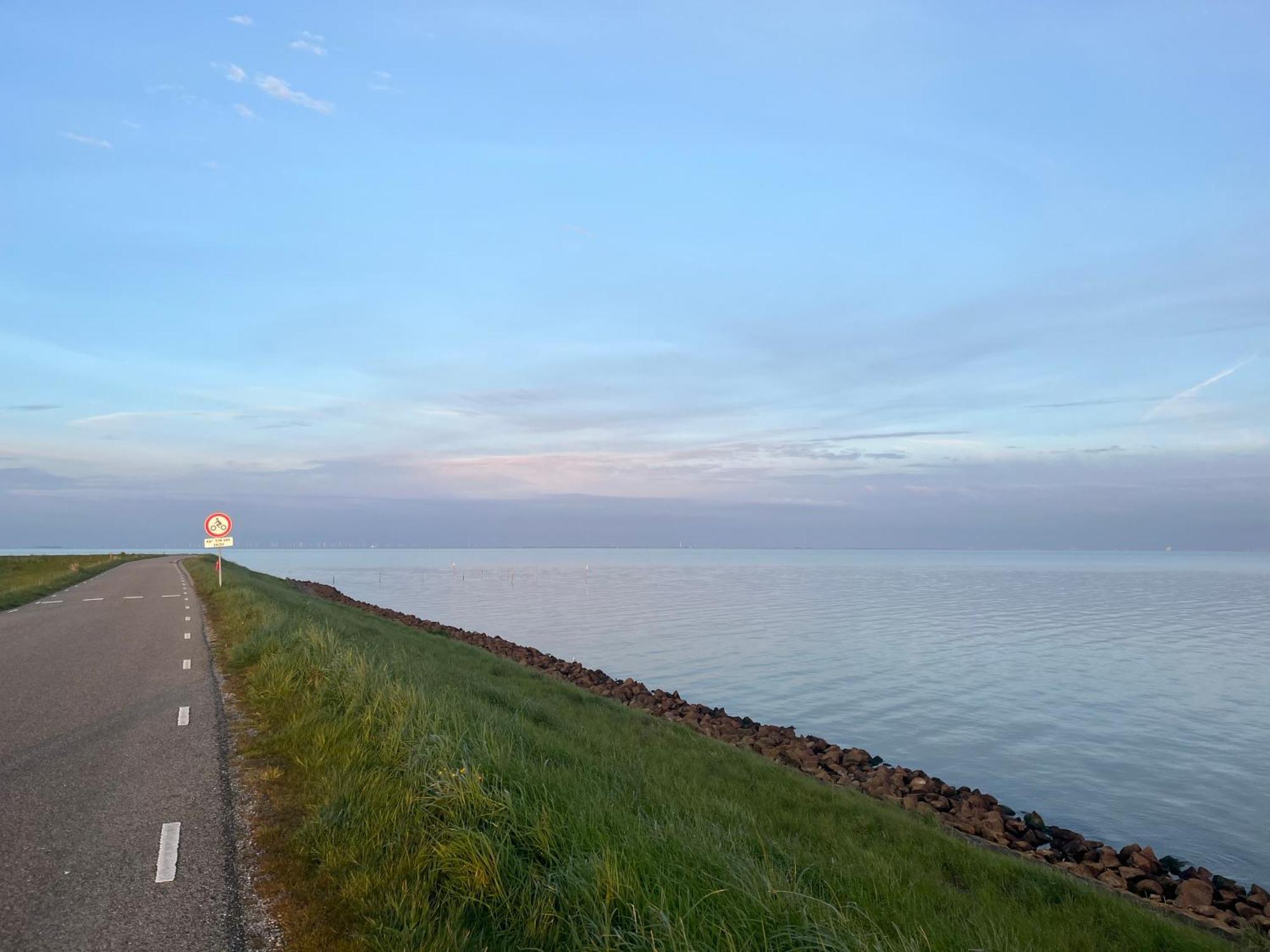 Vakantiehuis Het Uilennest Wijdenes Bagian luar foto